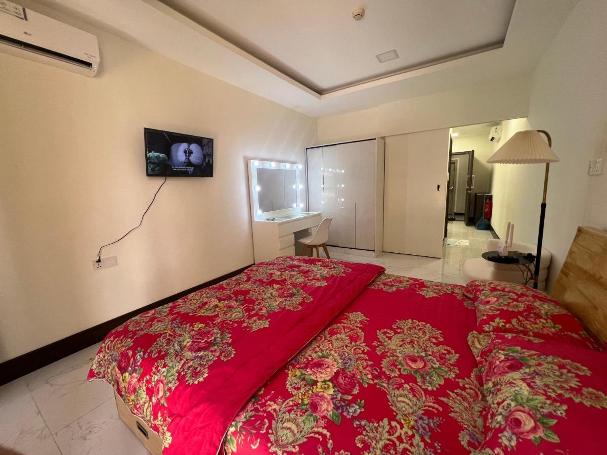 Budget Private Studio With Free Luxurious Pool And Gym By Sym B625 Phnom Penh Esterno foto